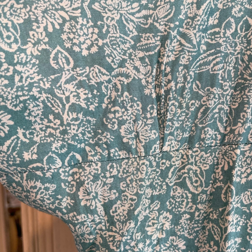 Dress - Picture 3 of 6